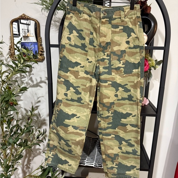 We The Free Camouflage Straight Leg Pants Green Brown size 25 - Picture 2 of 9